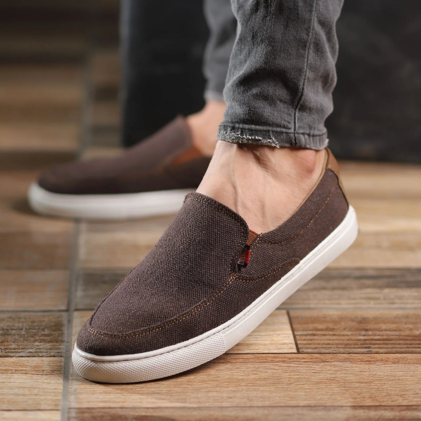 SLIP-ON EN TOILE MARRON