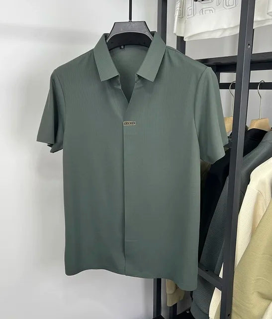 Polo Stretch Luxe™ – Col Ouvert & Tissu Respirant