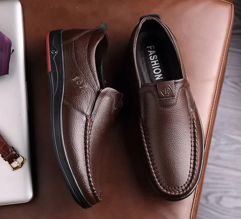 MOCASSINS EN CUIR CLASSIQUE